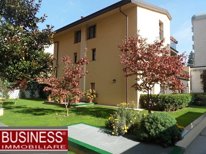 Appartamento bilocale in affitto in VIa Candoglia, Affori, Milano