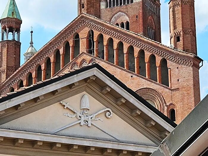 Appartamento trilocale in vendita in Via Platina, Cremona