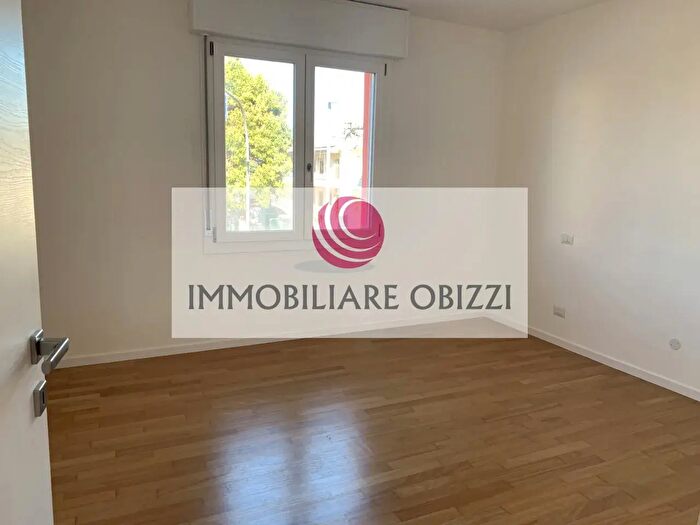 Appartamento trilocale in affitto in Via Roma, Albignasego