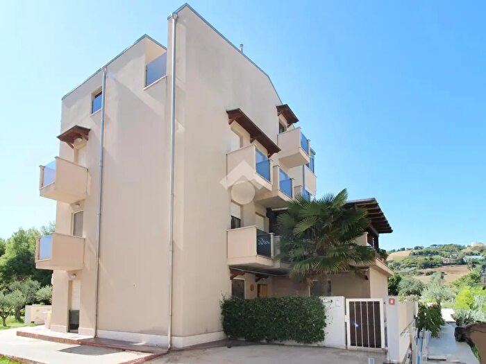 Appartamento trilocale in vendita in Via Luigi Rizzo, Fermo