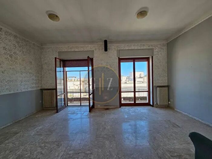 Appartamento con 6 locali in vendita in Via Atene, Calimera