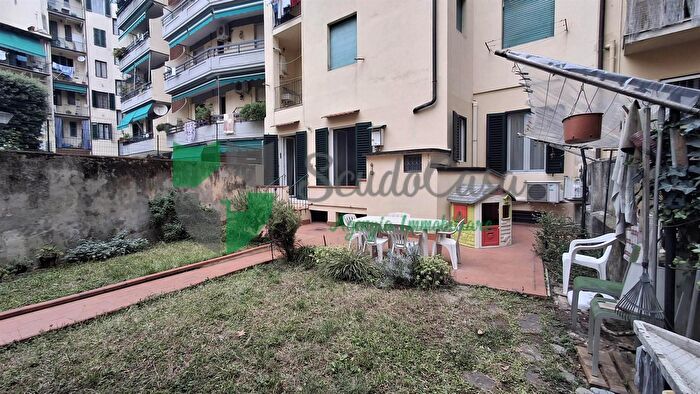 Appartamento quadrilocale in vendita in Via Mannelli, Firenze