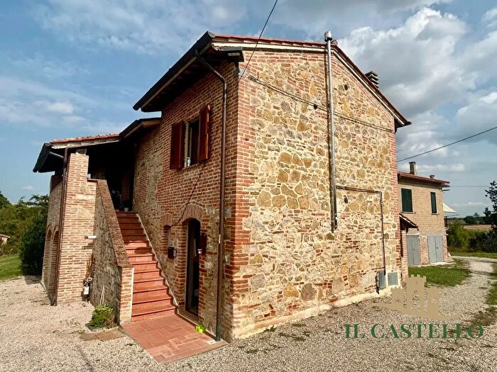 Appartamento trilocale in vendita in Meccuciami, Castiglione Del Lago