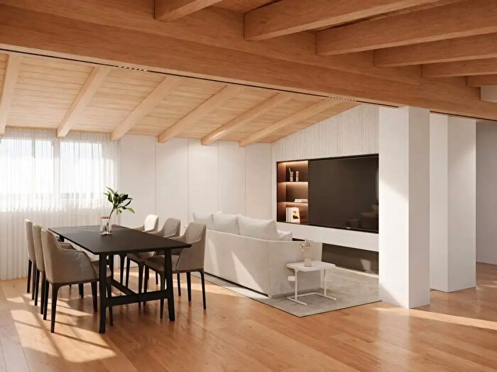 Appartamento trilocale in vendita in Corso Milano, Monza