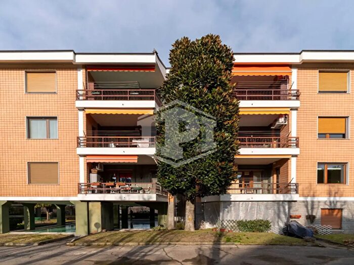 Appartamento con 5 locali in vendita in Corso Appio Claudio, Torino