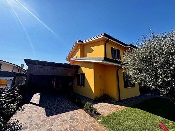 Casa quadrilocale in vendita in Via Giovanni, Granze