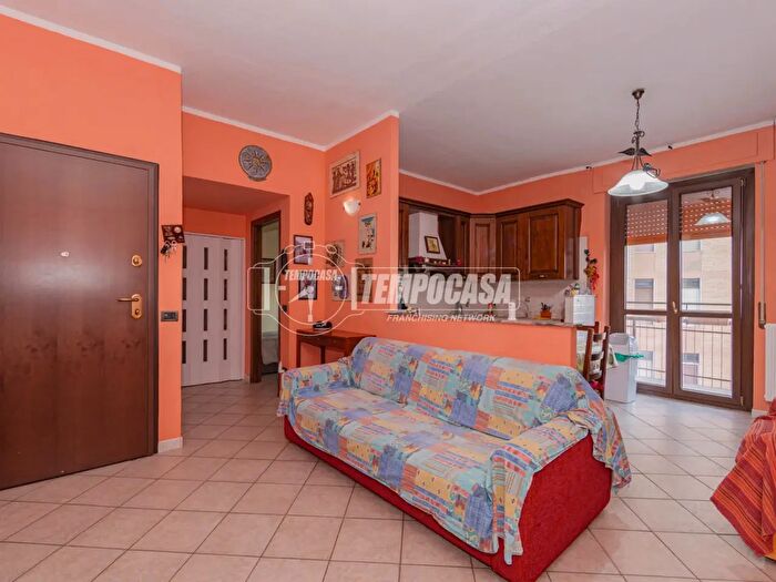 Appartamento trilocale in vendita in Via Valle San Martino, Vigevano