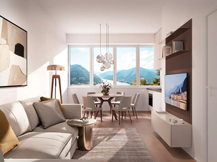 Appartamento trilocale in vendita in Viale per S Fermo della Battaglia, Como