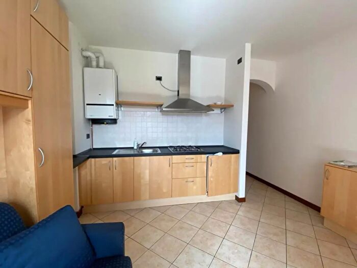Appartamento monolocale in affitto in Via Mazzini, Colico