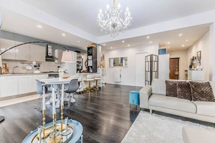 Appartamento trilocale in vendita in Via Antonio Gramsci, Norma