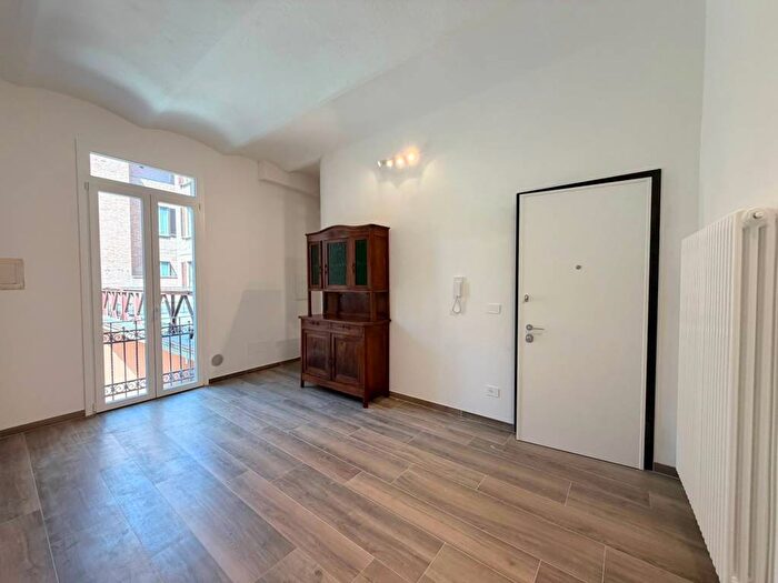 Appartamento trilocale in affitto in Via Giacomo Matteotti, Bolognina, Bologna