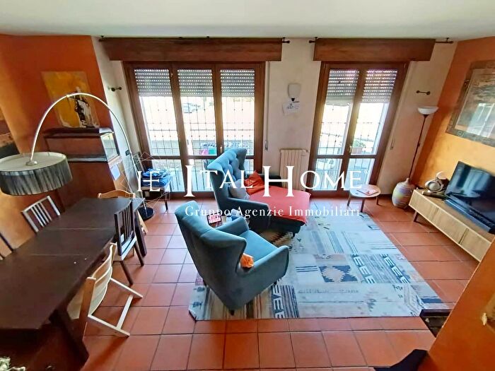 Appartamento trilocale in vendita in Via Caduti della Libertà, Verderio