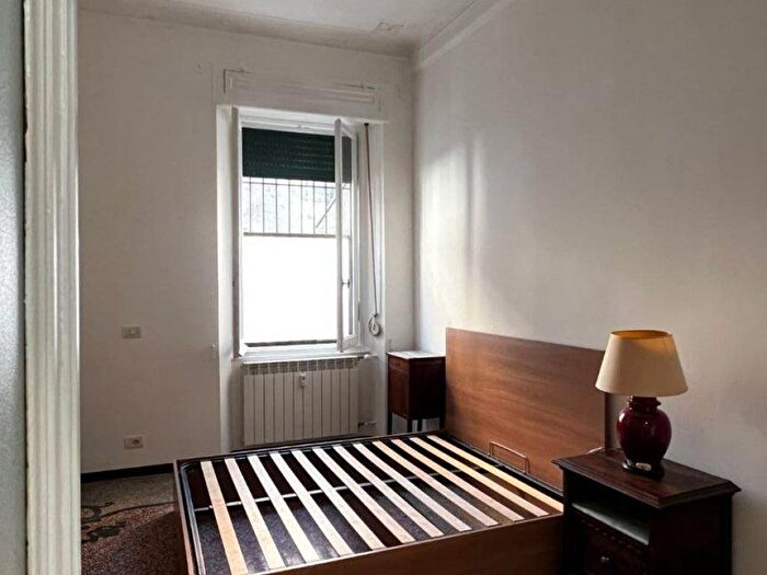 Appartamento trilocale in affitto in Via Anton Giulio Barrili, San Fruttuoso, Genova