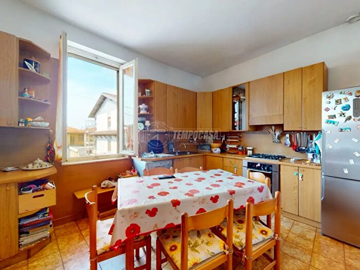 Appartamento quadrilocale in vendita in Via Santa Maria, Albairate