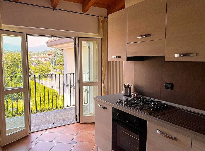 Appartamento bilocale in affitto in Via Como, Arconi, Cantù