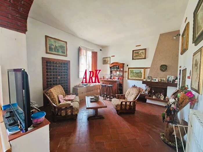 Casa con 5 locali in vendita in Via Vincenzo Monti, Campi Bisenzio