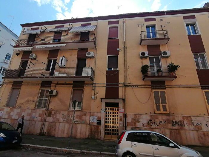 Appartamento trilocale in affitto in Via del Risorgimento, Quartieri Settecenteschi, Foggia