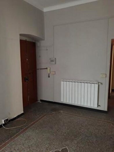 Appartamento con 6 locali in vendita in Via Carlo Giordana, Genova