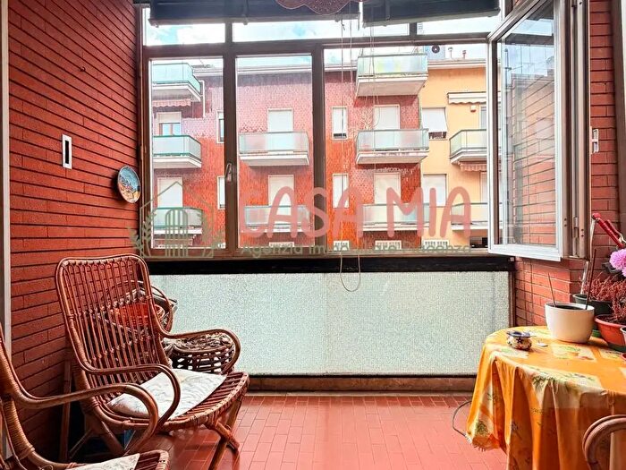 Appartamento trilocale in vendita in Via Pietro Mascagni, Piacenza