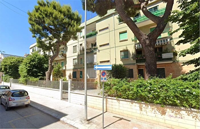 Appartamento quadrilocale in vendita in Via Lombardia Brindisi, Brindisi