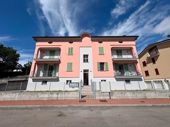 Appartamento quadrilocale in vendita in Piazza Italia, Centro, Medesano
