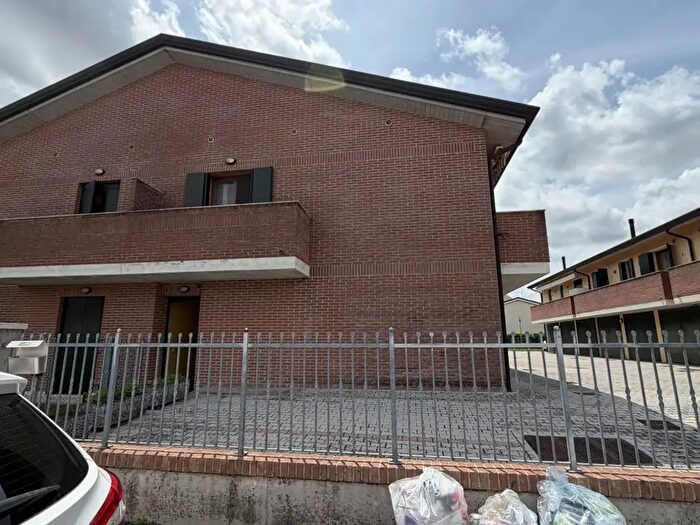 Appartamento trilocale in vendita in Villanova di Camposampiero Via Martiri della Resistenza, Villanova Di Camposampiero