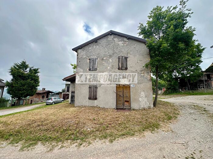 Appartamento trilocale in vendita in Via Barighelli, Prignano Sulla Secchia