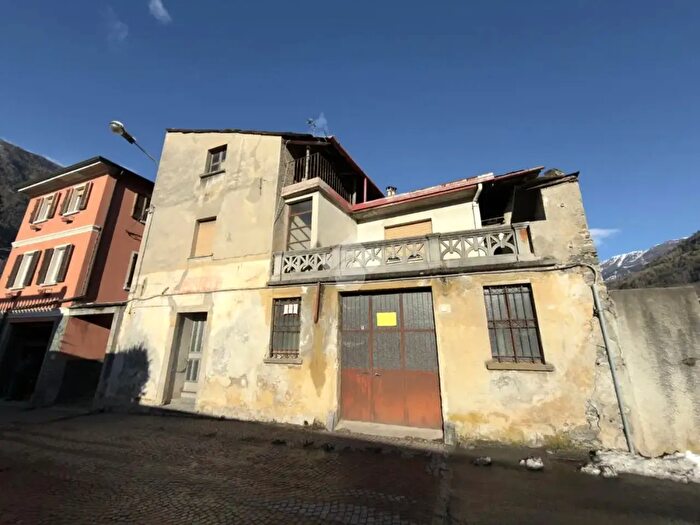 Casa quadrilocale in vendita in Via Stelvio, Tirano
