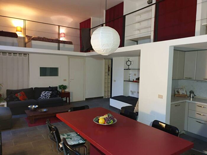 Appartamento trilocale in affitto in Viale Abruzzi, Città Studi, Milano