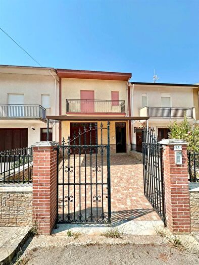 Casa con 6 locali in vendita in Chiusa Sclafani