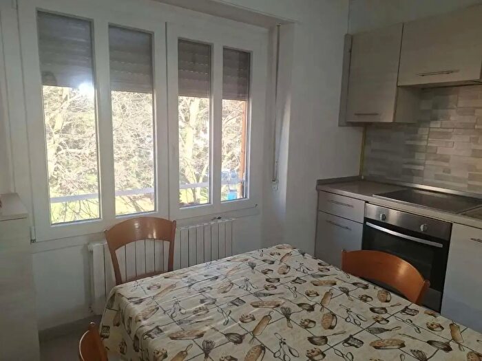 Appartamento bilocale in affitto in Via Cesare Battisti, Carate Brianza