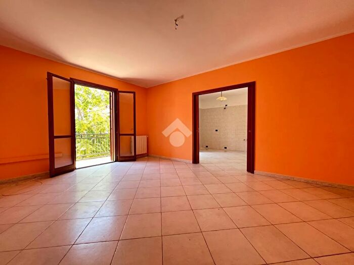 Appartamento trilocale in vendita in Via Locarno, Castellammare Del Golfo