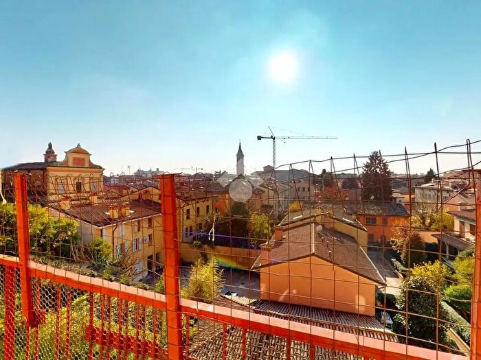 Appartamento trilocale in vendita in Via Ugo Bassi, Cento