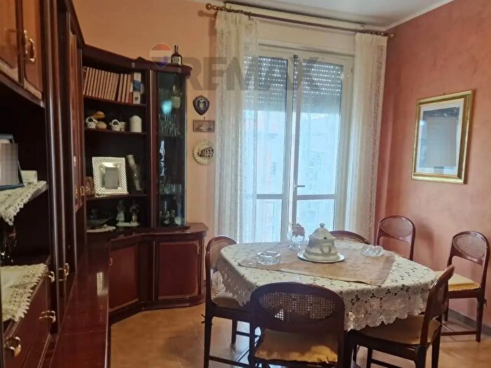 Appartamento con 5 locali in vendita in Passaggio Petrina, Palermo