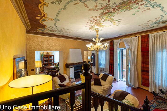 Casa con 7 locali in vendita in Via della Posta Bairo, Bairo