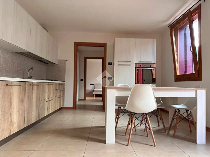 Appartamento bilocale in affitto in Via Via SantAnonio, Pieve del Grappa