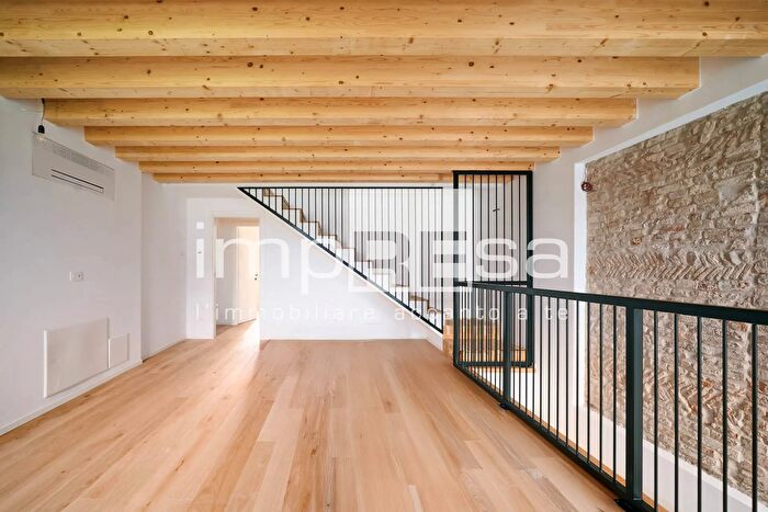 Appartamento trilocale in vendita in Piazza Duomo, Treviso