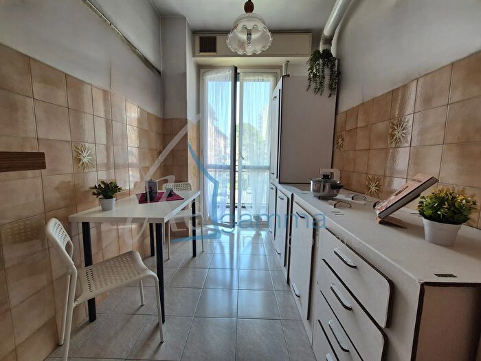 Appartamento bilocale in vendita in Via SantAbbondio, Milano