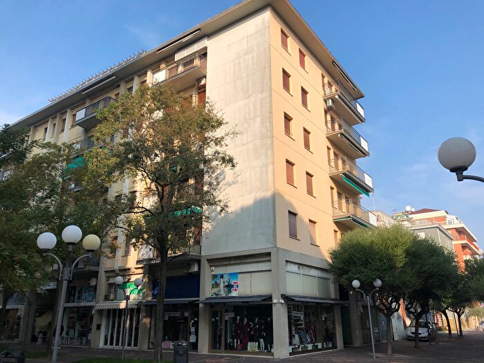 Appartamento trilocale in vendita in Grado