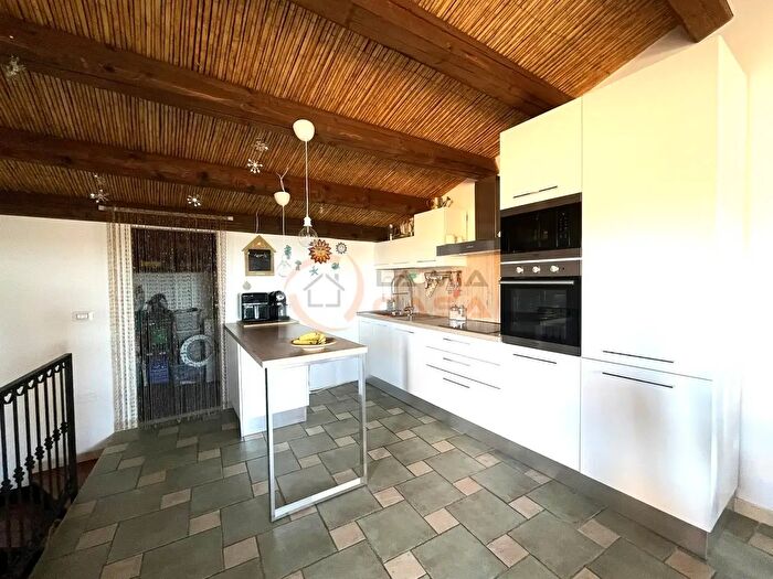 Casa quadrilocale in vendita in Via SSatta, Magomadas