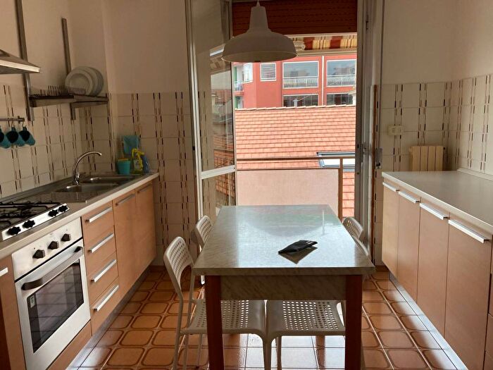 Appartamento quadrilocale in affitto in Via Arcangelo Ciampoli, Centro, Ortona