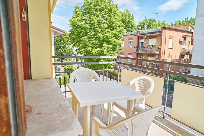 Appartamento con 5 locali in affitto in Viale Lucerna, Rimini