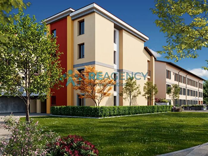 Appartamento quadrilocale in vendita in Via del Castello, Signa