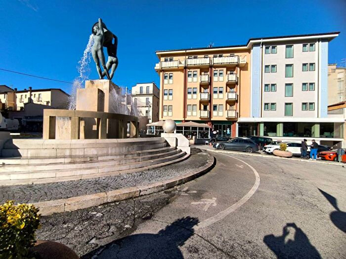 Appartamento trilocale in affitto in Via Tre Spighe, Duomo Fontana Luminosa, LAquila