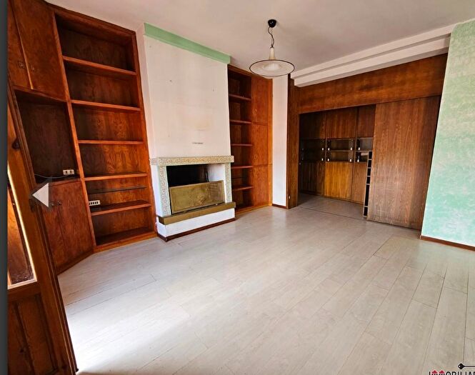 Appartamento con 5 locali in vendita in Poggibonsi