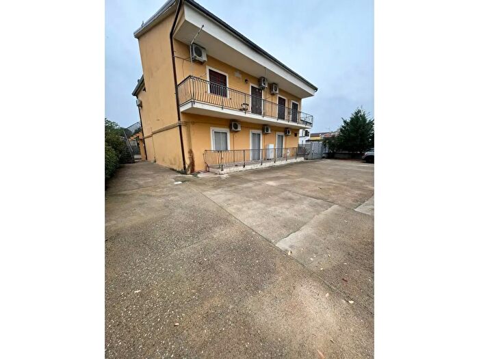 Casa con 12 locali in vendita in Contrada Santa Chiara Snc, Rende