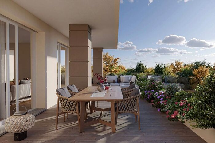 Appartamento quadrilocale in vendita in Via Edmondo De Amicis, Fino Mornasco