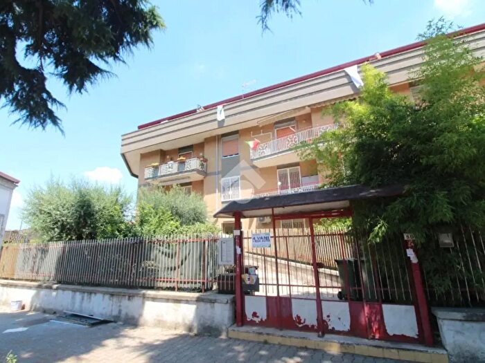 Appartamento quadrilocale in vendita in Via Leonardo Santorio, Casagiove