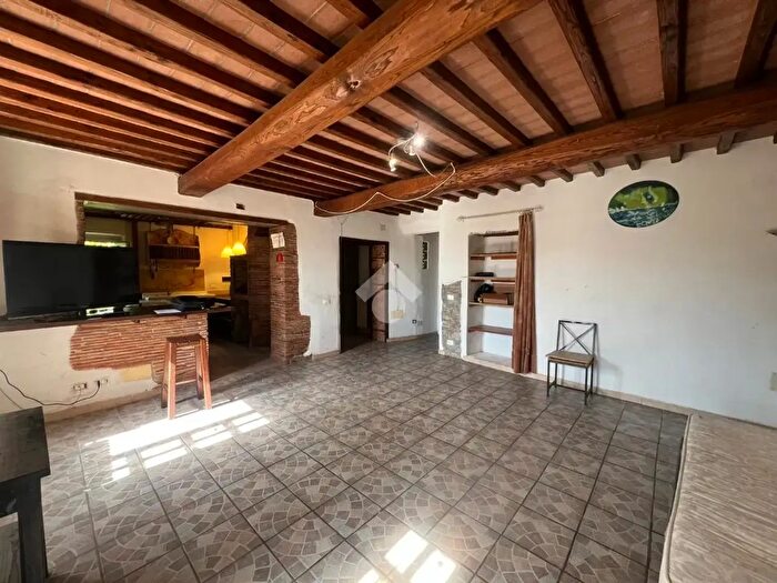 Casa quadrilocale in vendita in Via della Ruga, Capannori