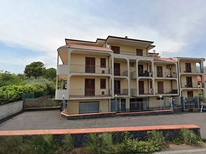 Appartamento quadrilocale in vendita in Via Nazionale Guardia, Acireale
